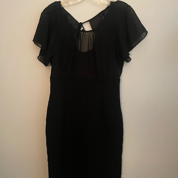 Calvin Klein dress - Picture 4 of 4